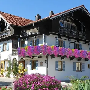 Haus Edelweiß Apartment